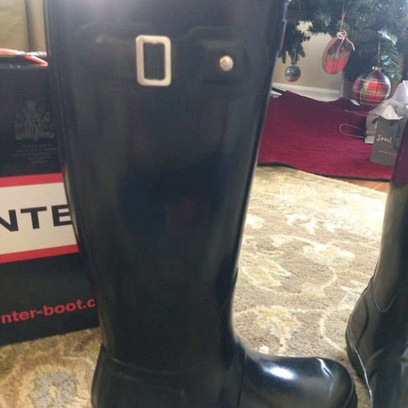 Black glossy tall hunters, barely used - Picture 4 of 4